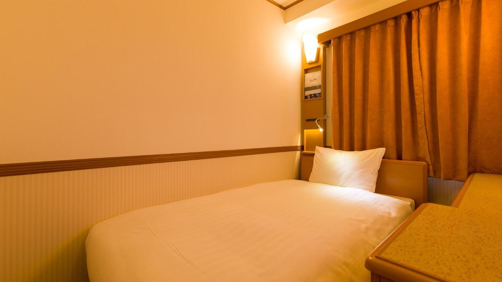 Toyoko Kawasaki Ekimae Shiyakusho-dori Hotel